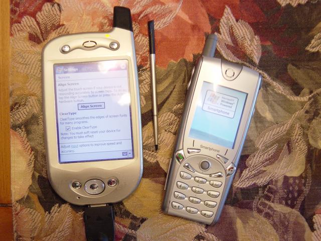 Couple CE phones
